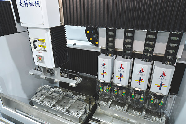 灵创机械精雕机